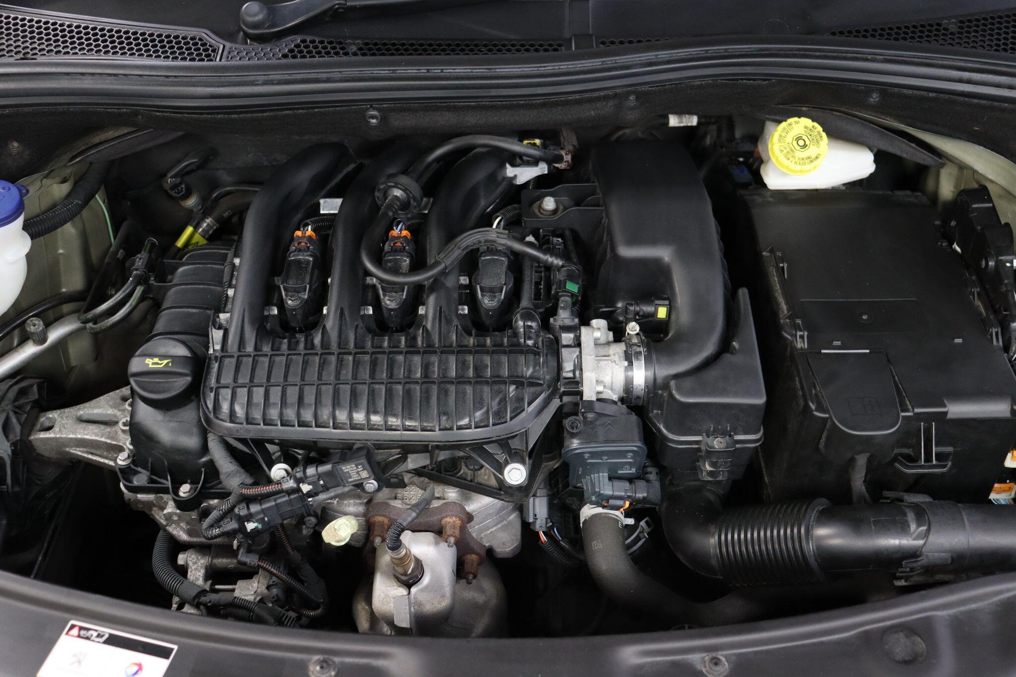 Peugeot 208 view 44