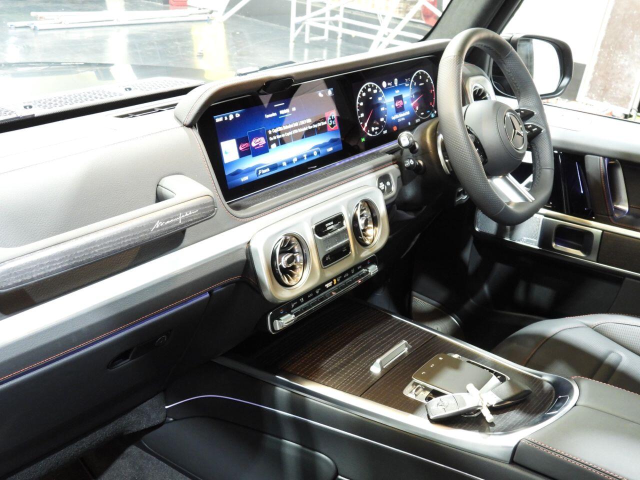 Mercedes-Benz G Class view 21