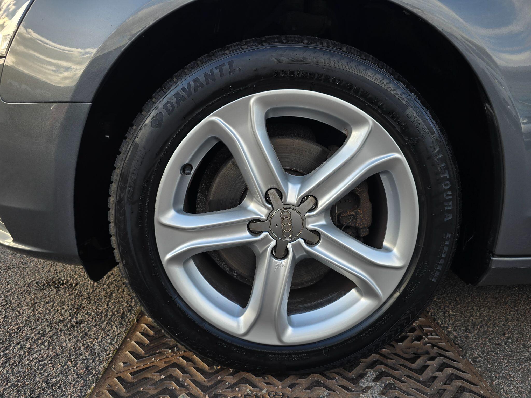 Audi A4 view 67