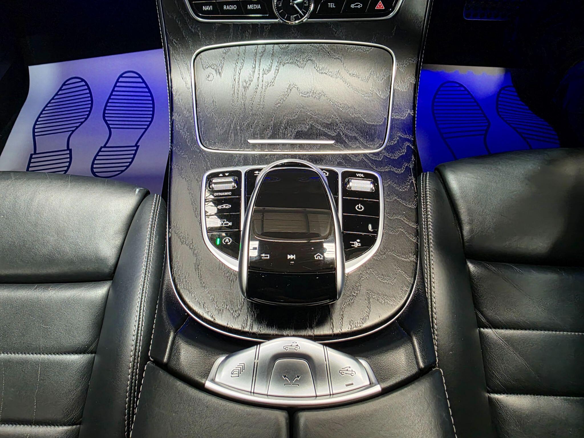 Mercedes-Benz E Class view 14