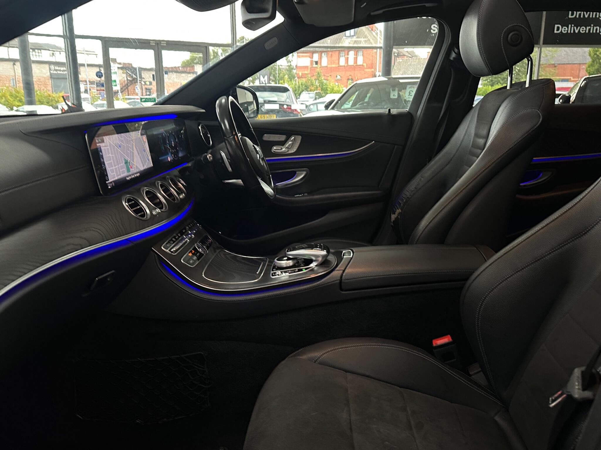 Mercedes-Benz E Class view 40