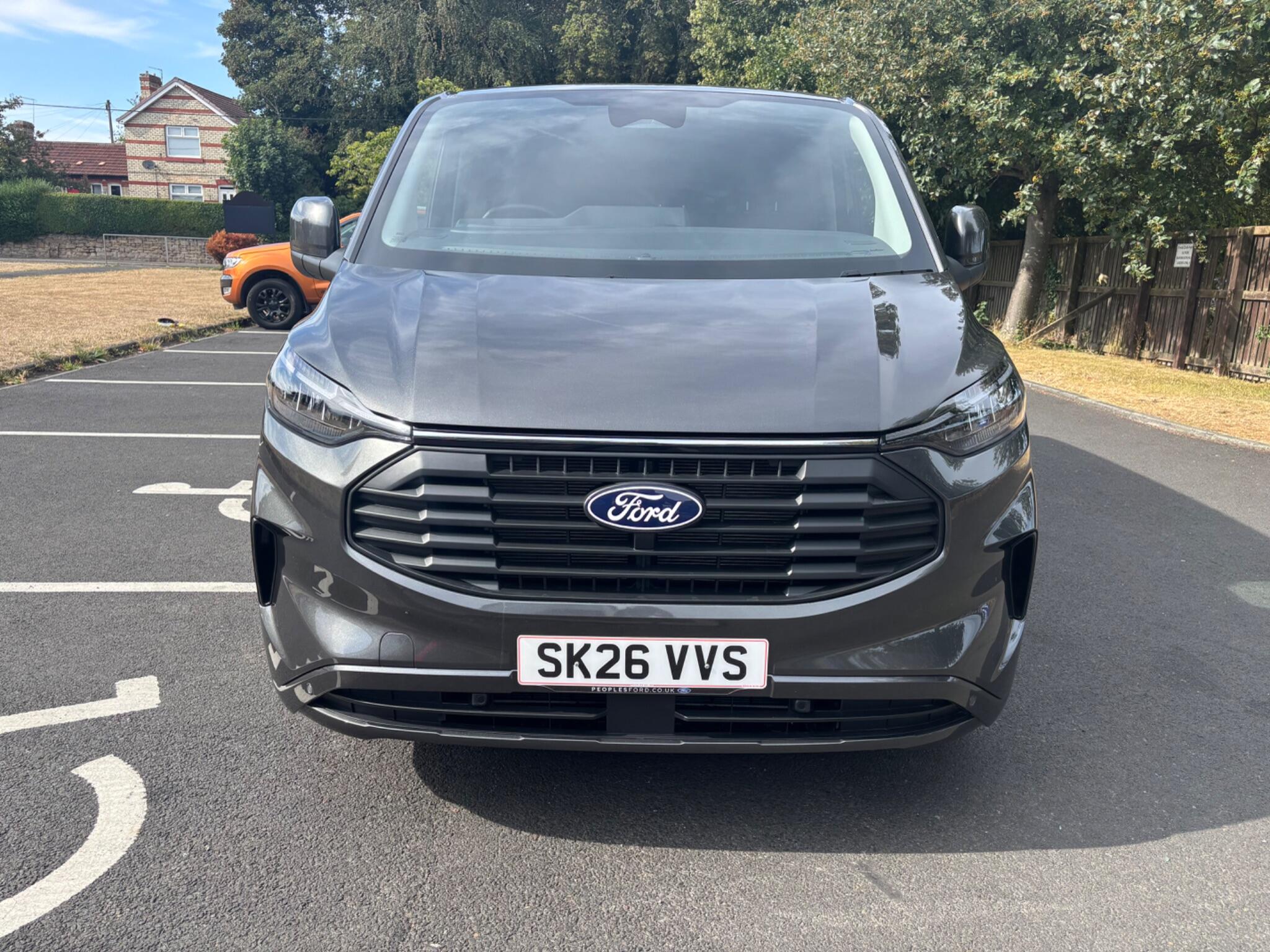 Ford Transit Custom view 2