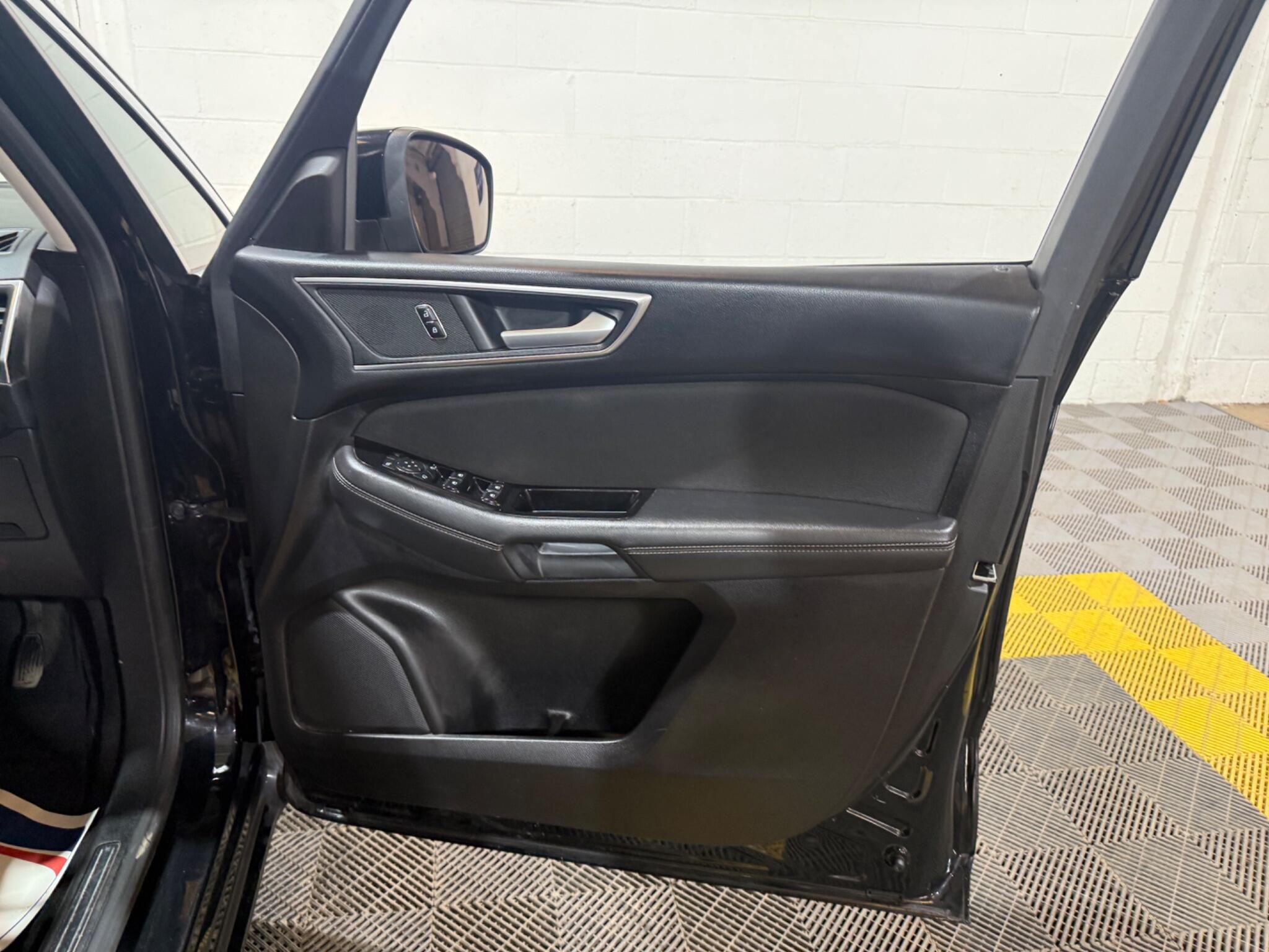 Ford S-Max view 38