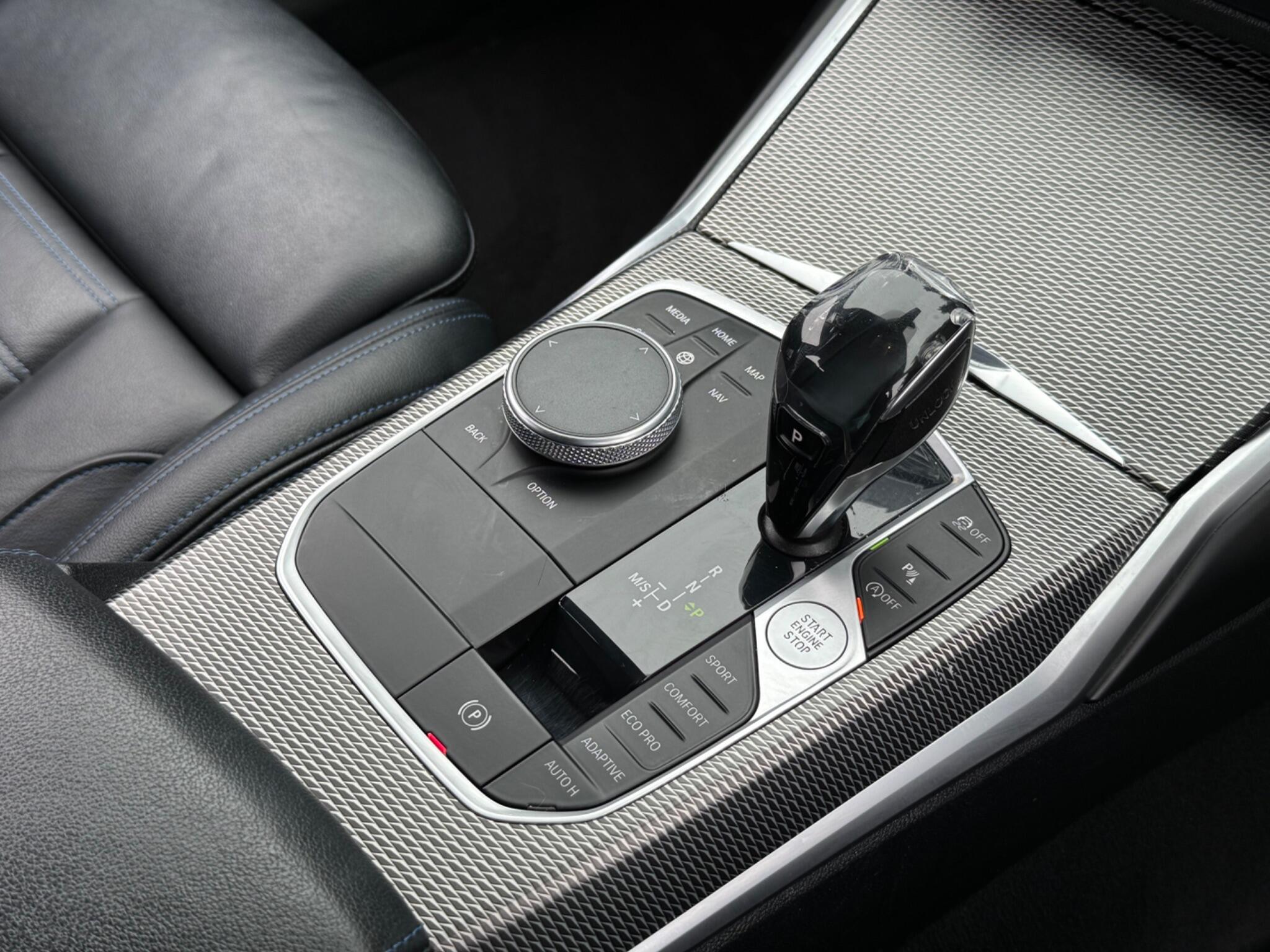 BMW 3 Series view 15