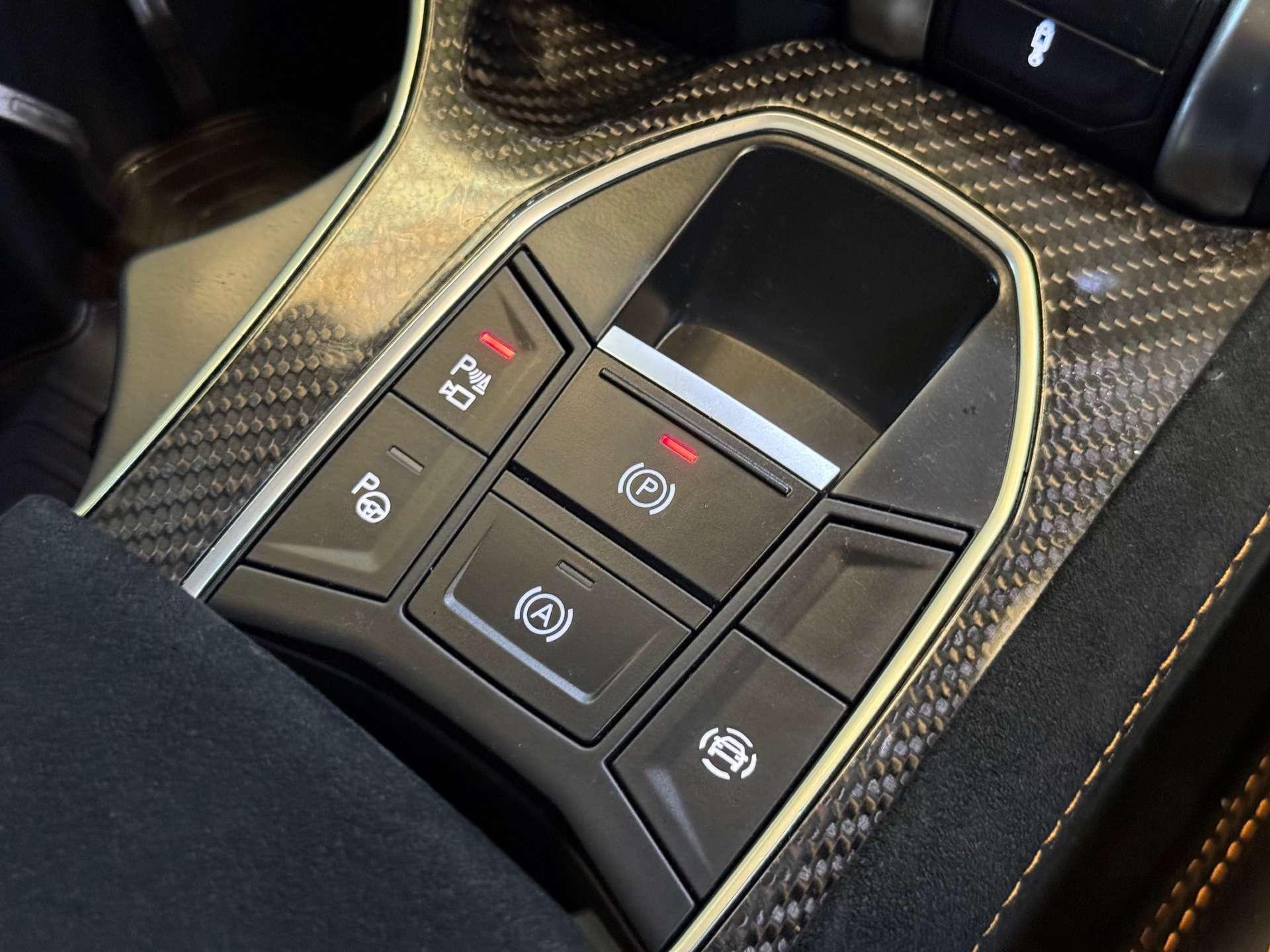 Lamborghini Urus view 58