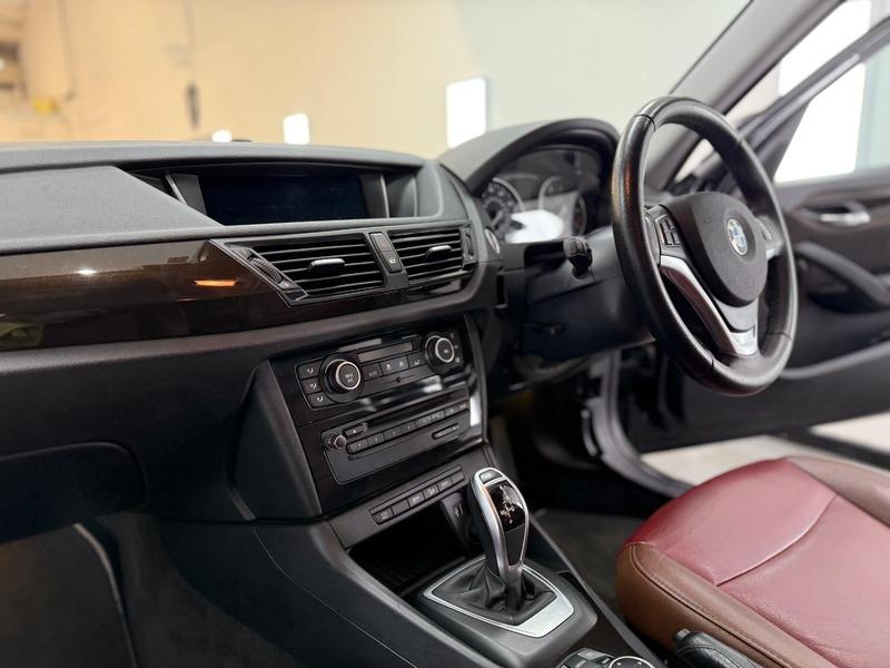 2013 BMW X1 image 23