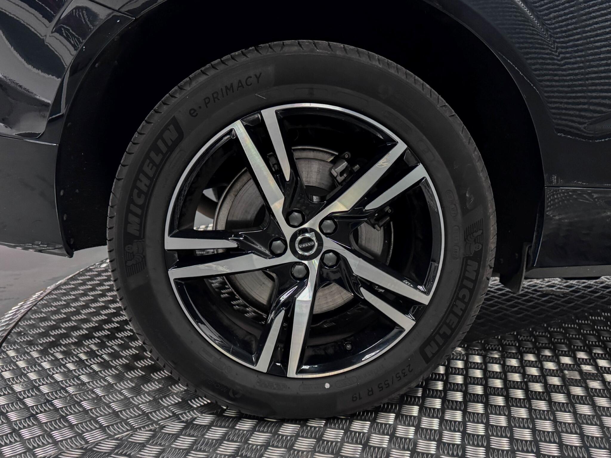 Volvo XC60 view 49
