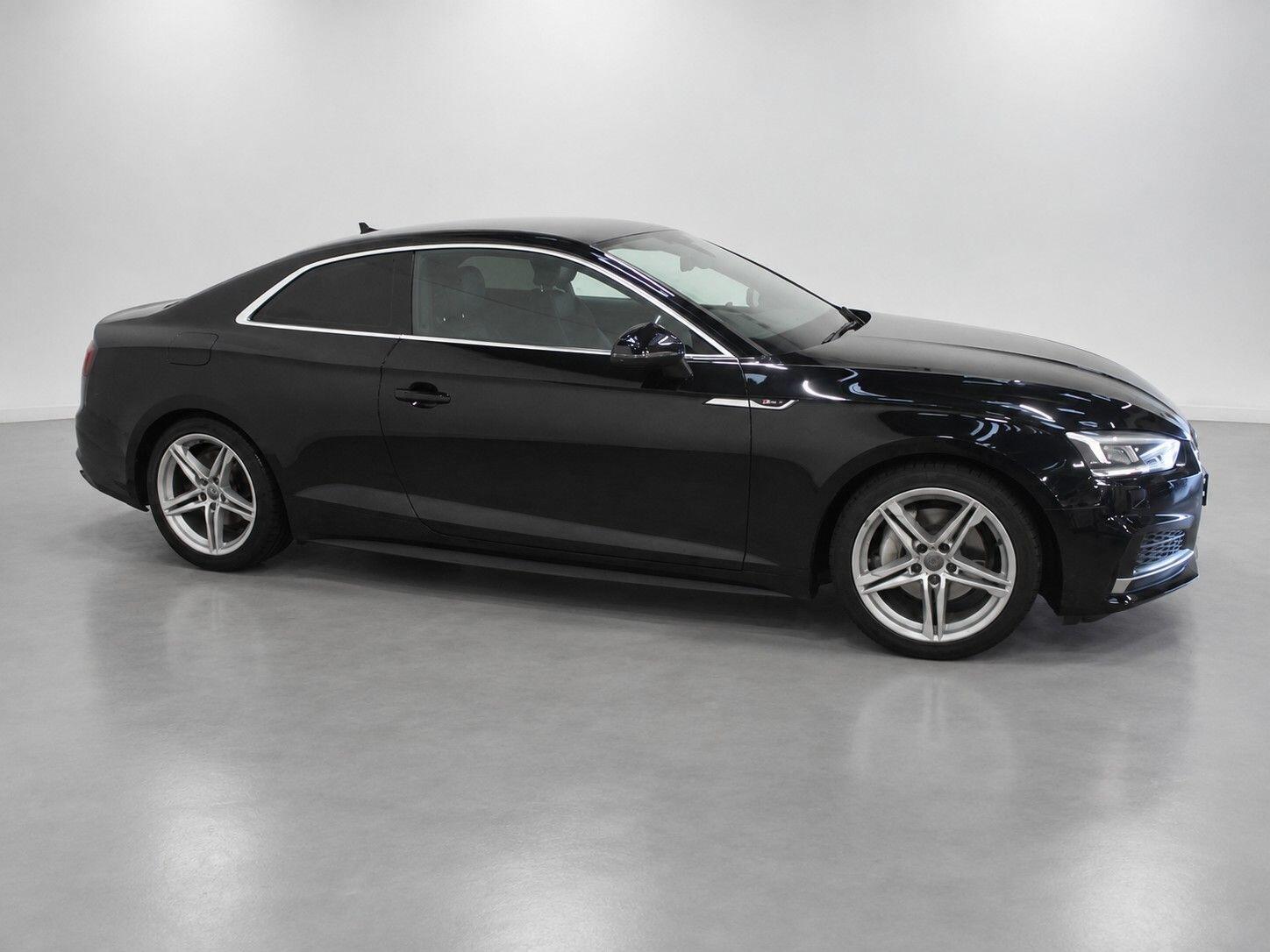 Audi A5 view 4