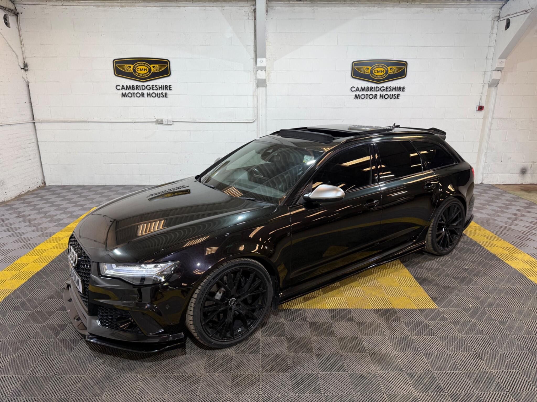 Audi RS6 view 3