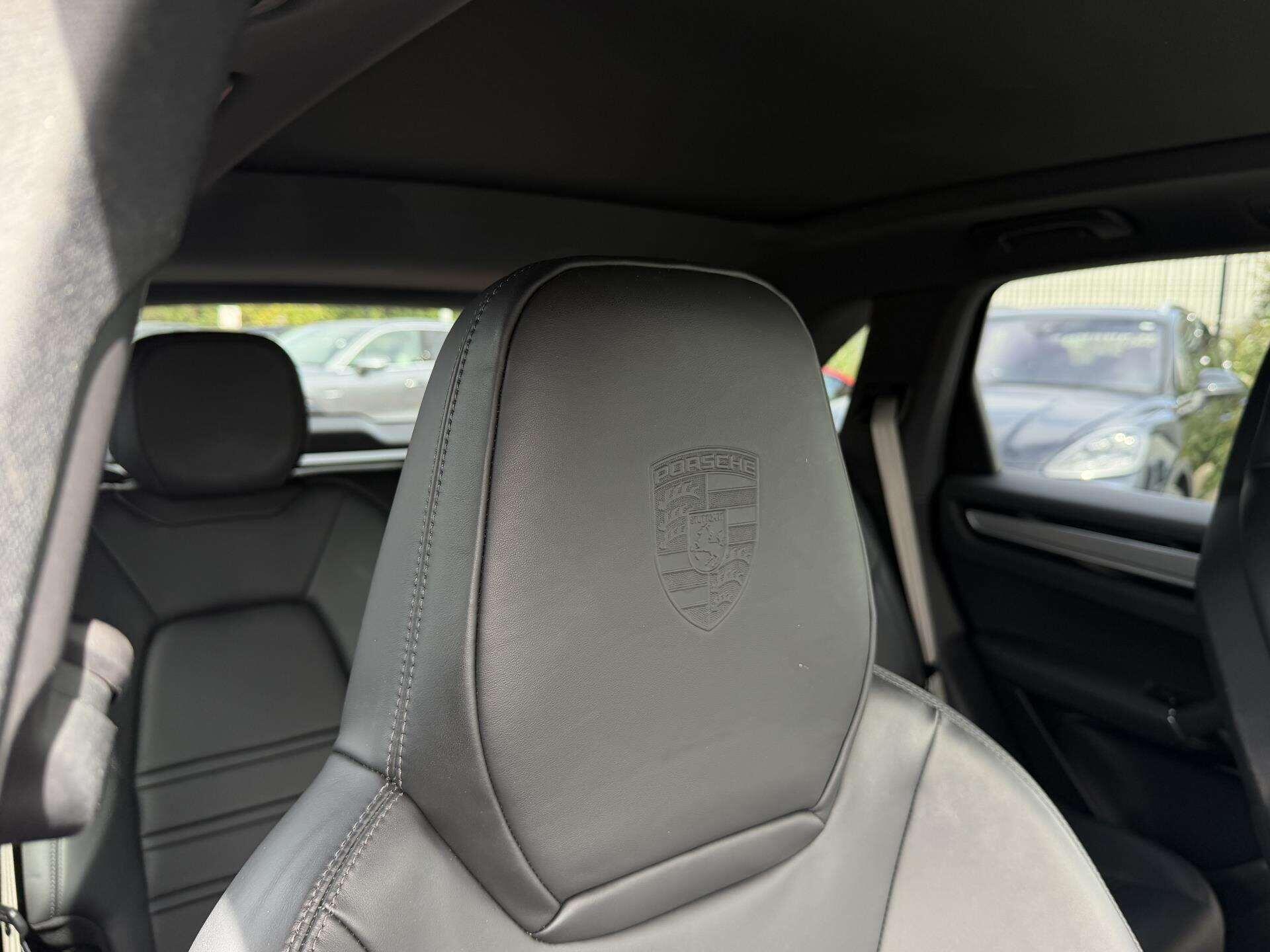 Porsche Cayenne view 16