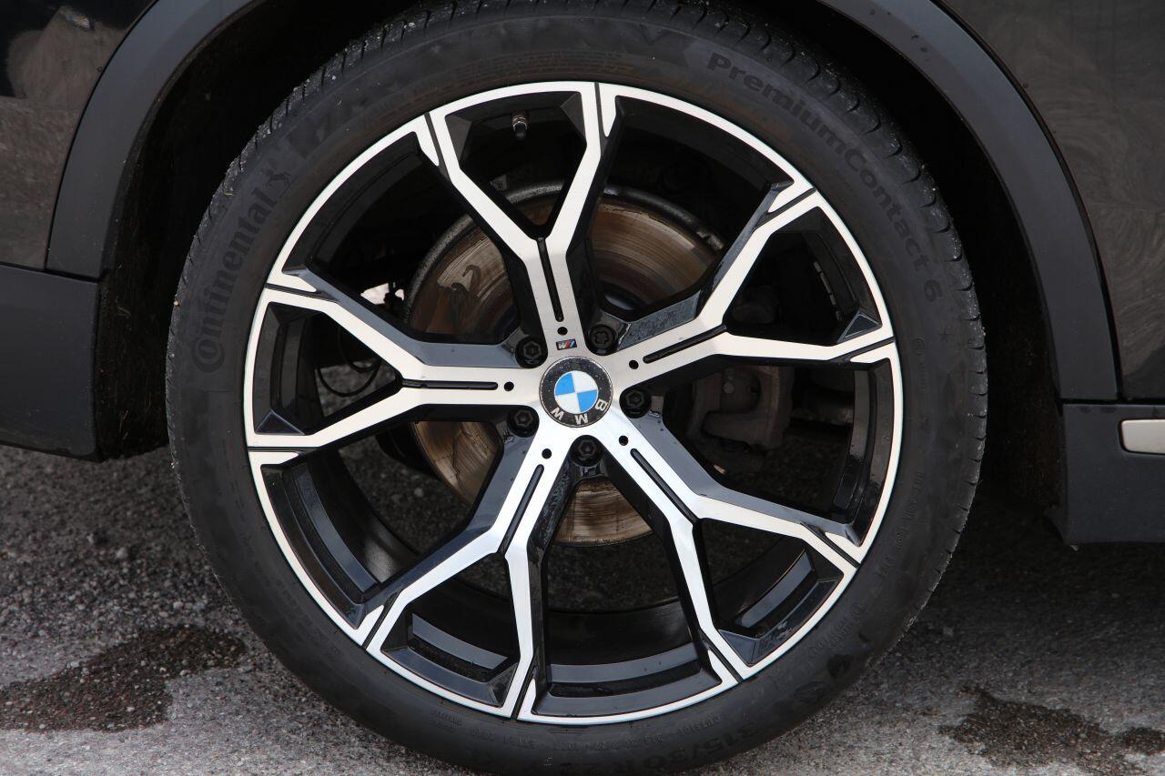 BMW X5 view 20