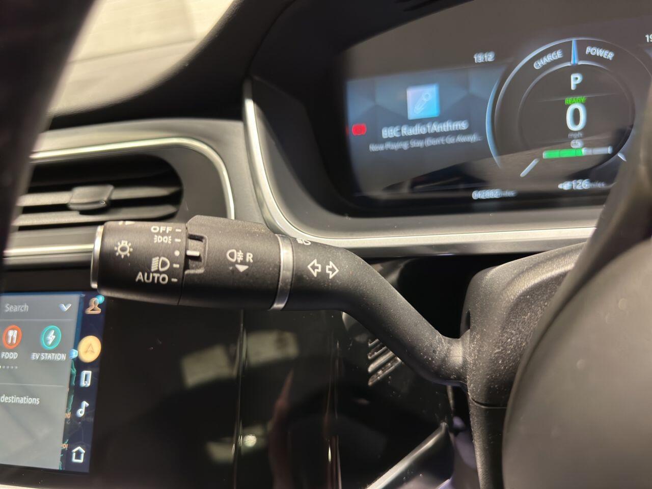 Jaguar I-Pace view 17