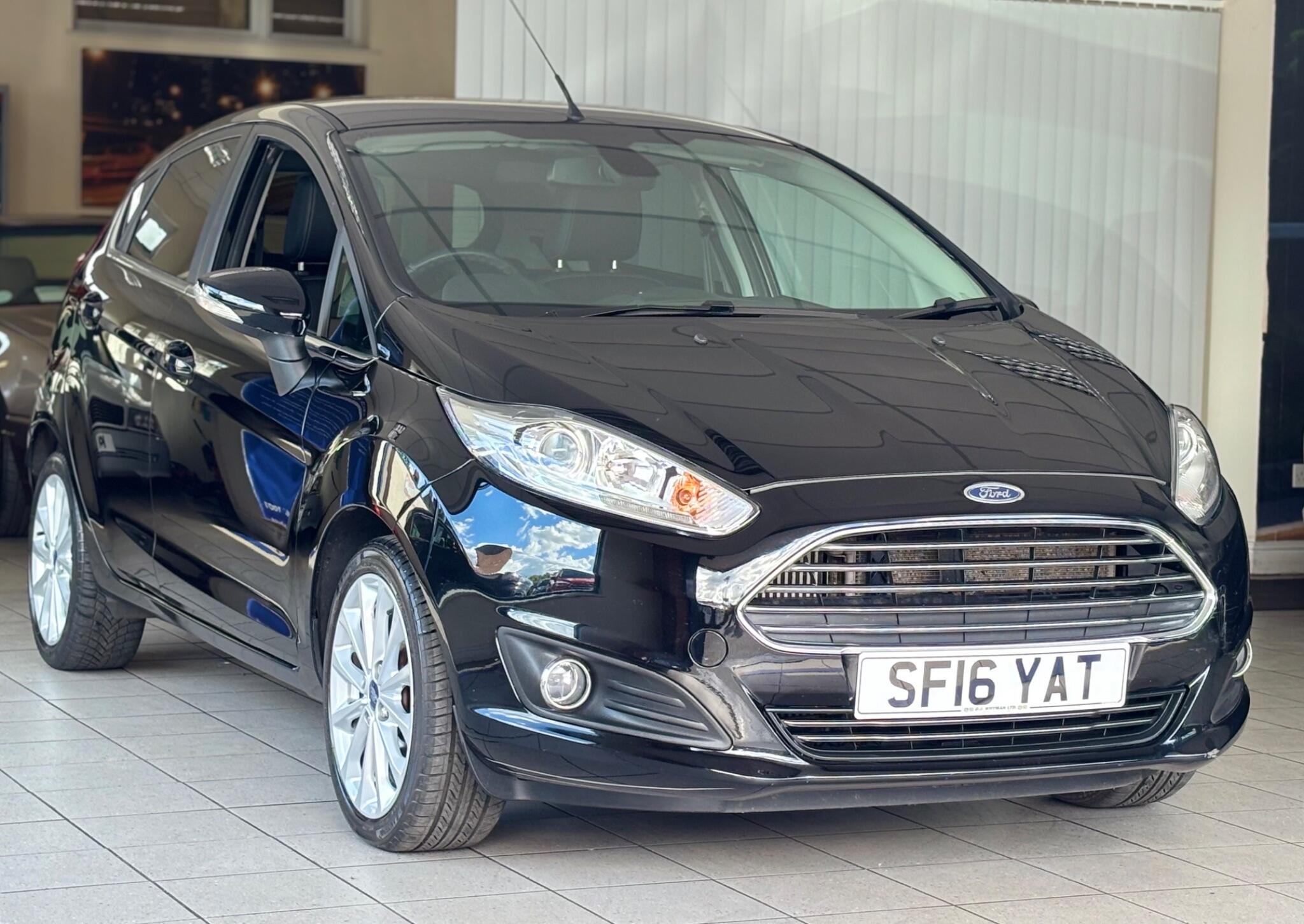 Ford Fiesta view 5