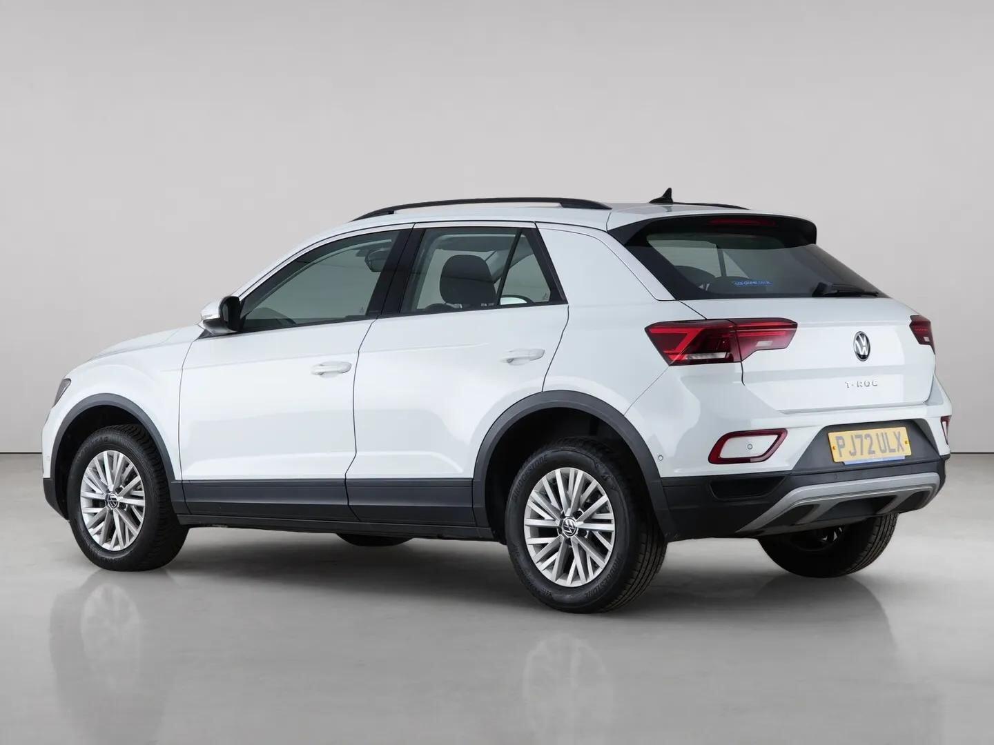 Volkswagen T-Roc view 8