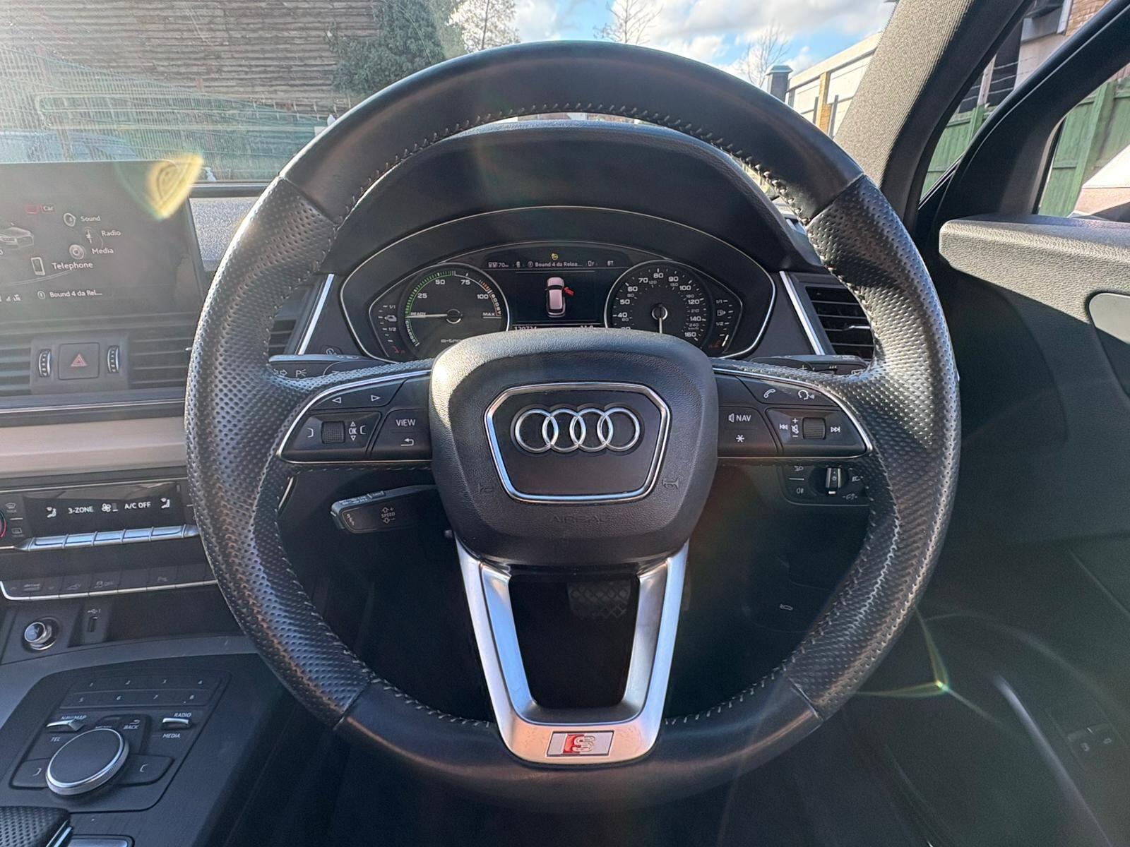Audi Q5 view 27