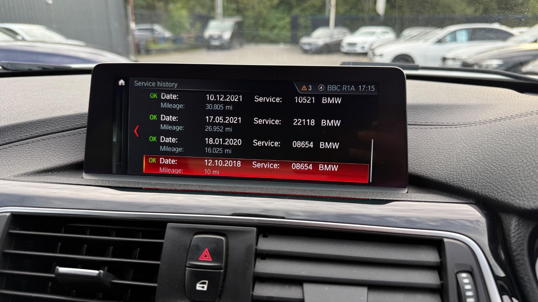 BMW 3 Series view 23