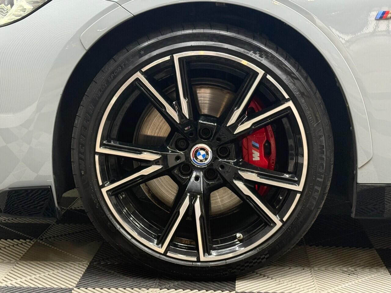 BMW 2 Series view 4