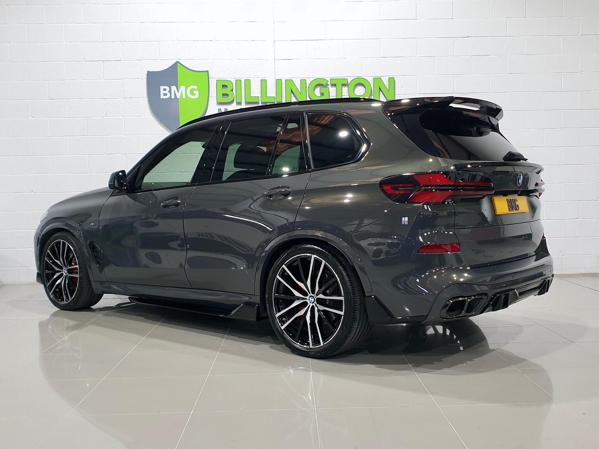 BMW X5 view 5