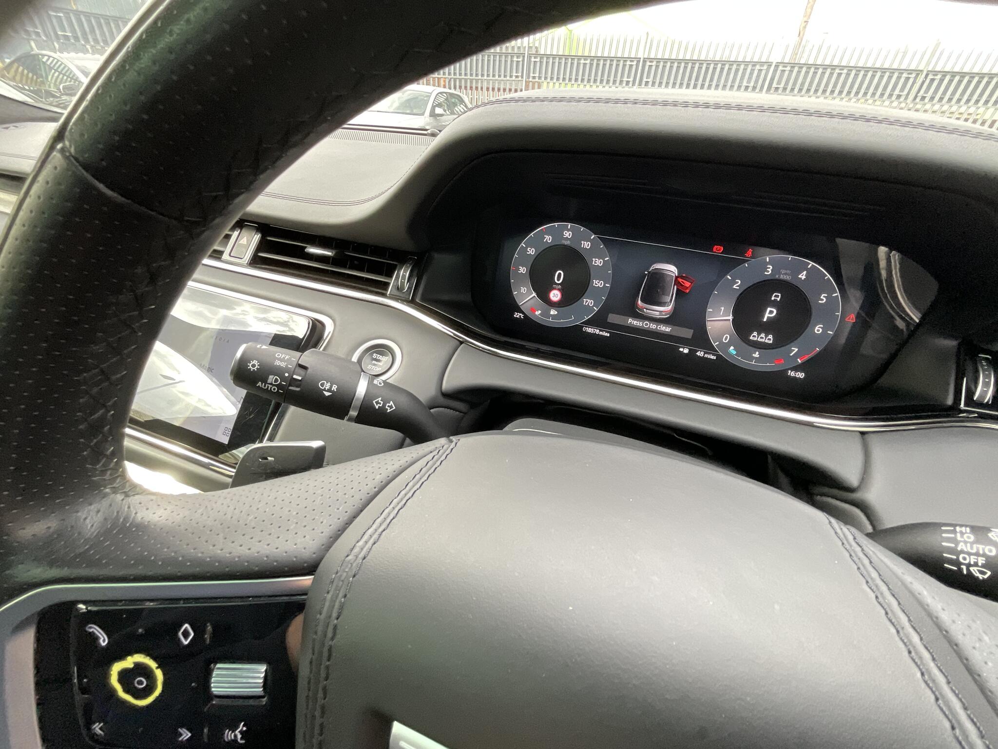 Land Rover Range Rover Evoque view 28