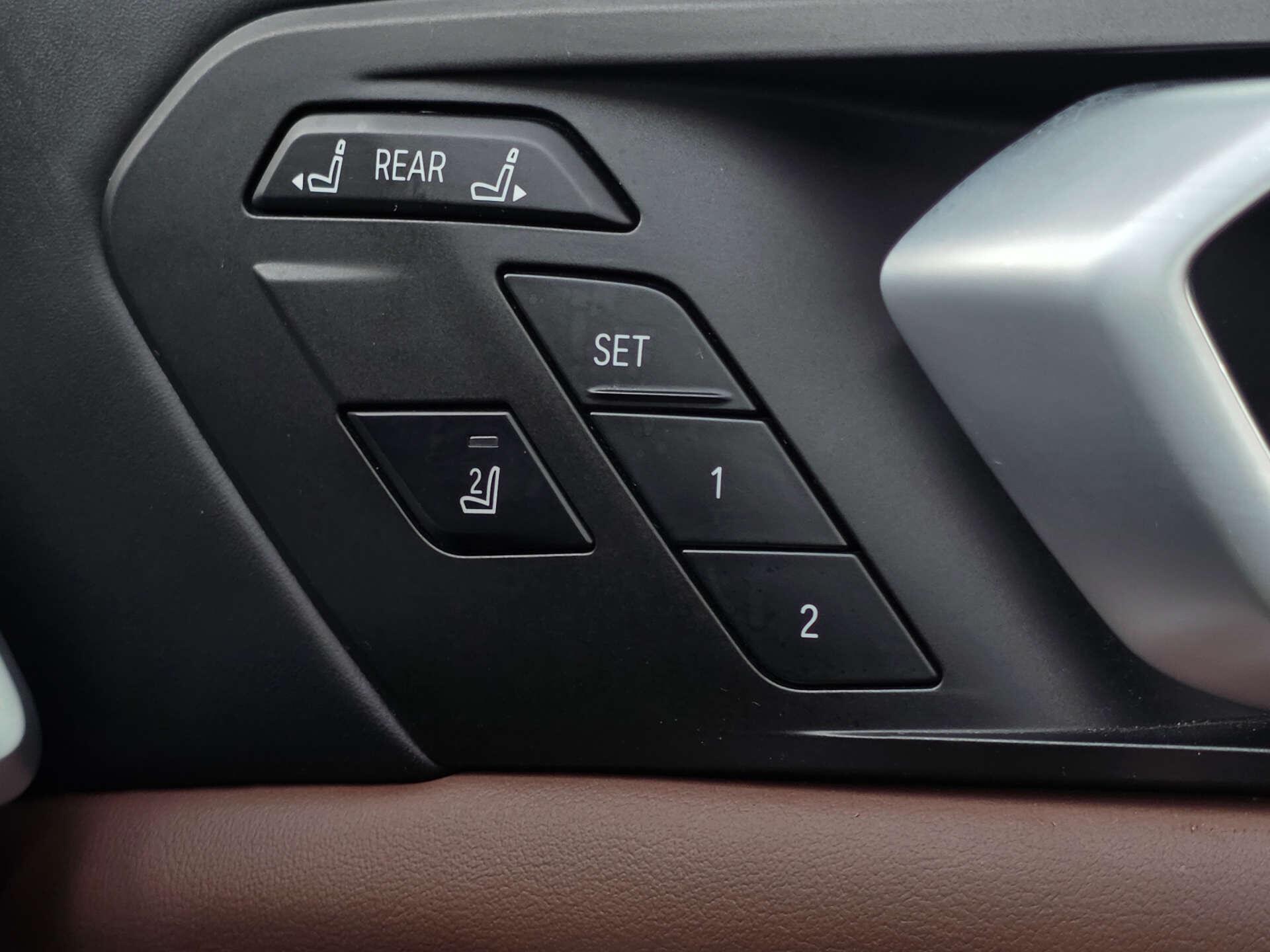 BMW X7 view 42