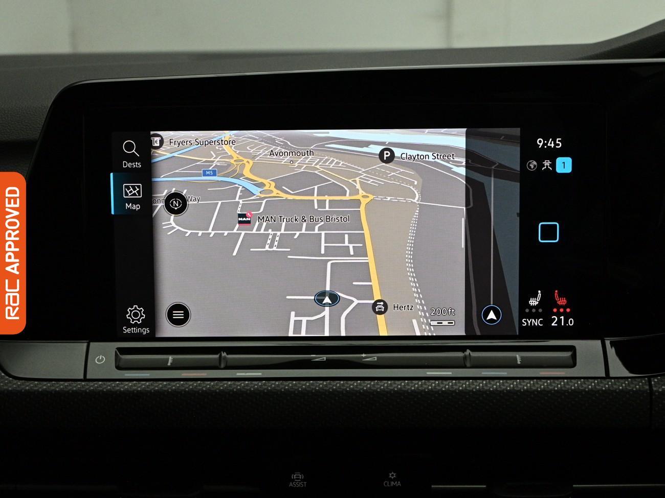 Volkswagen Golf view 3