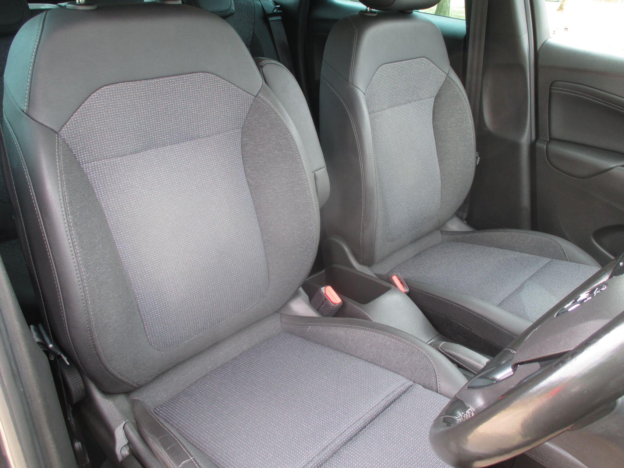 Vauxhall Crossland view 22