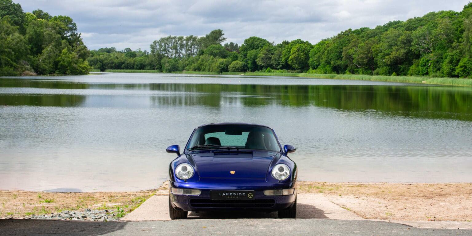 Porsche 911 view 2