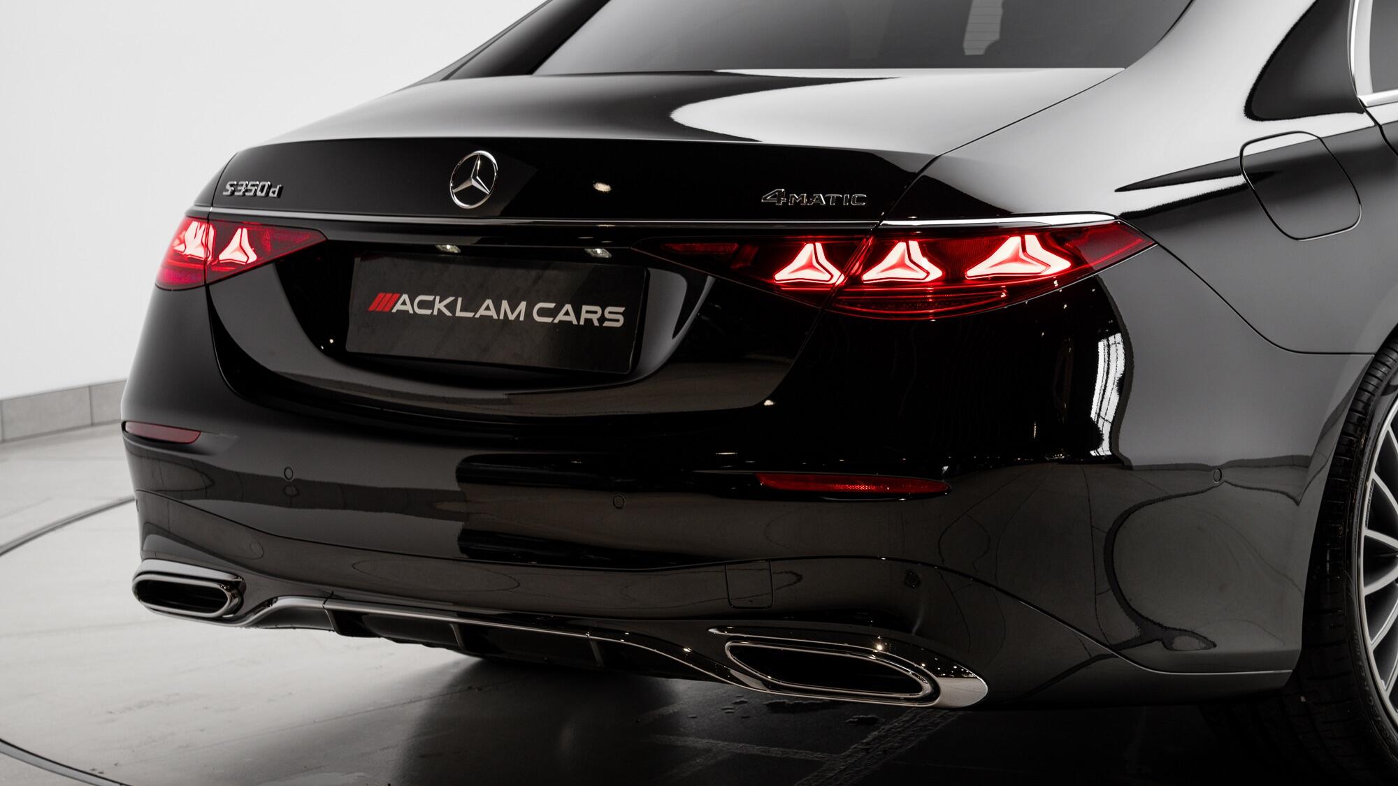 Mercedes-Benz S-Class view 16