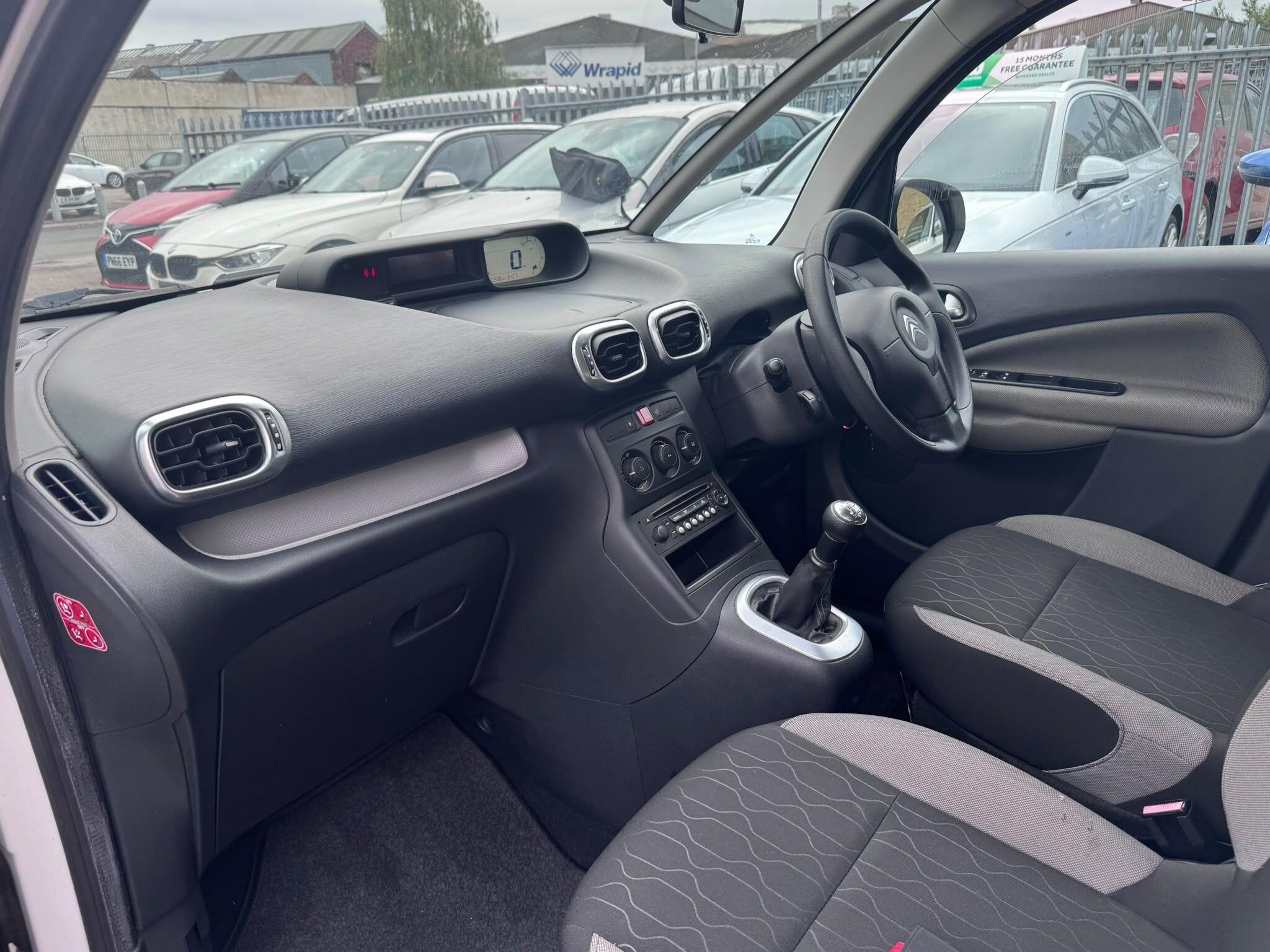 Citroen C3 Picasso view 13