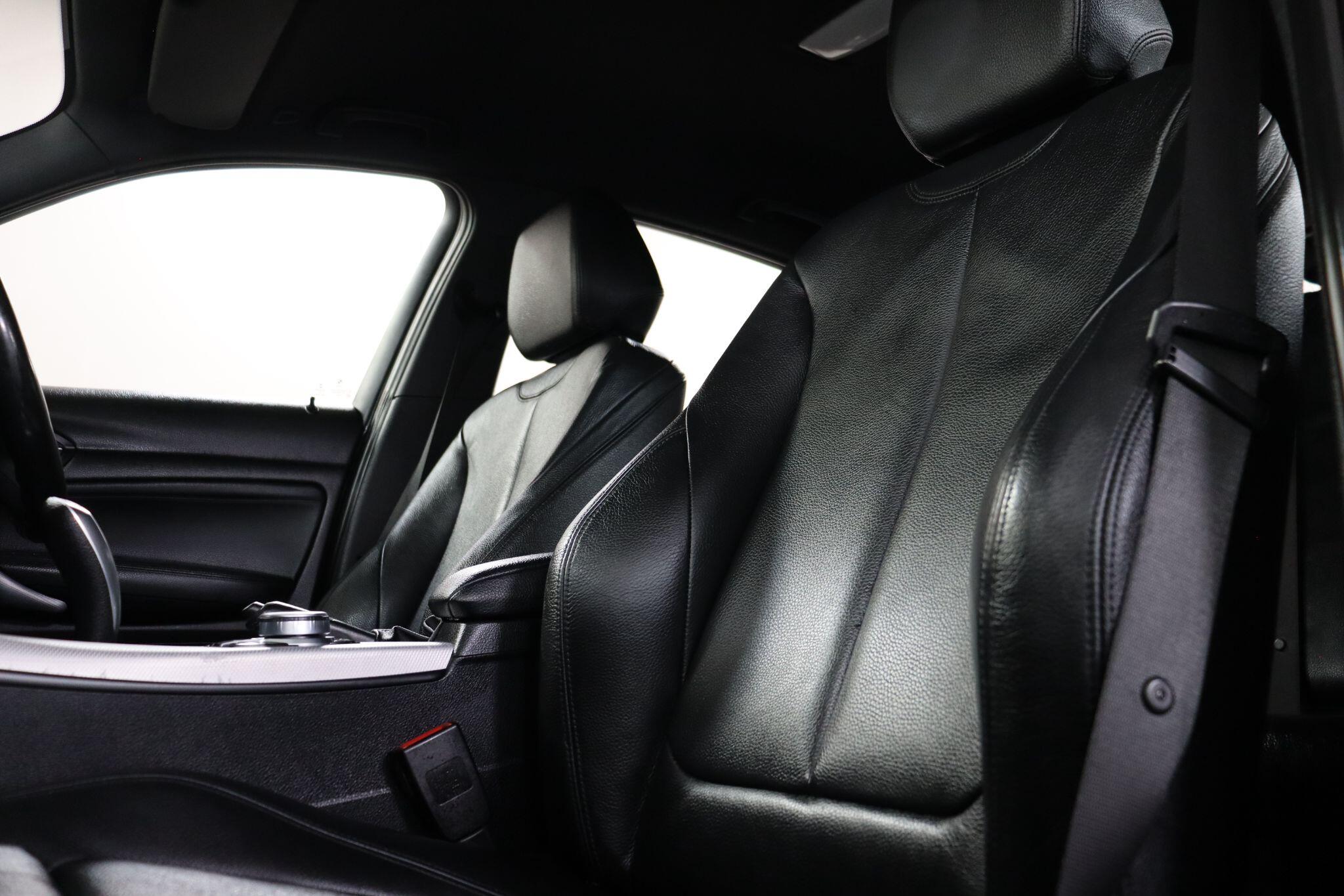BMW 1 Series view 35
