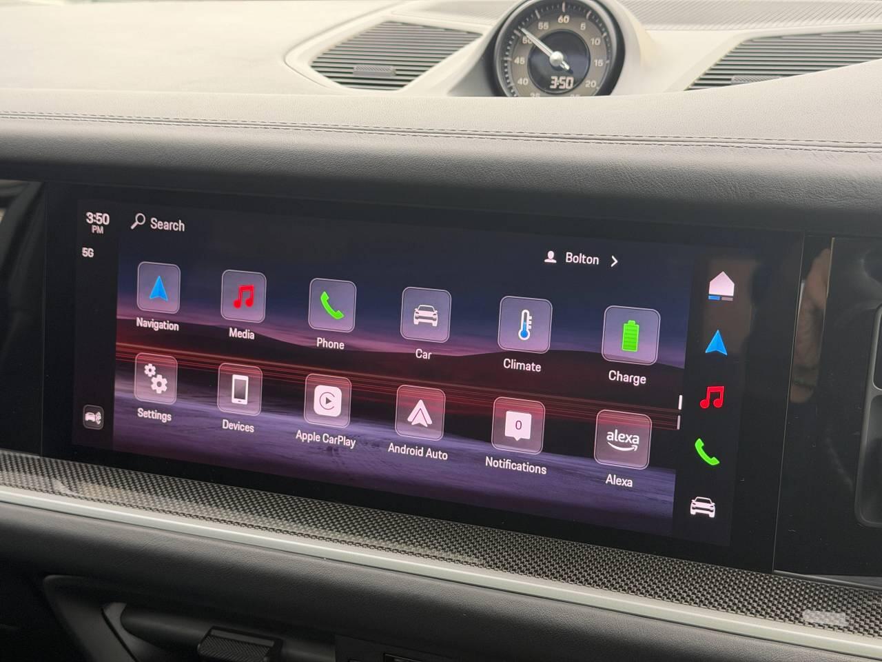 Porsche Cayenne view 23