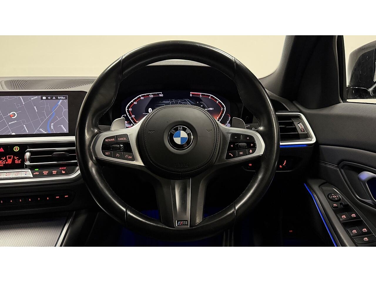 BMW 3 Series view 18
