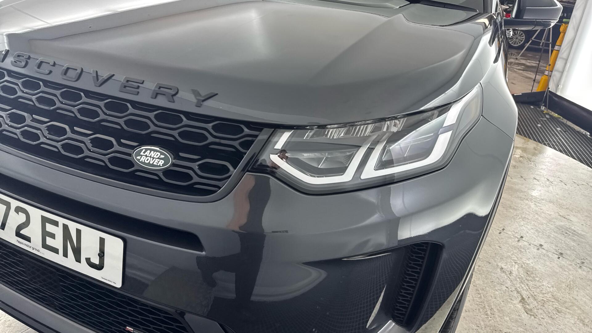 Land Rover Discovery Sport view 26