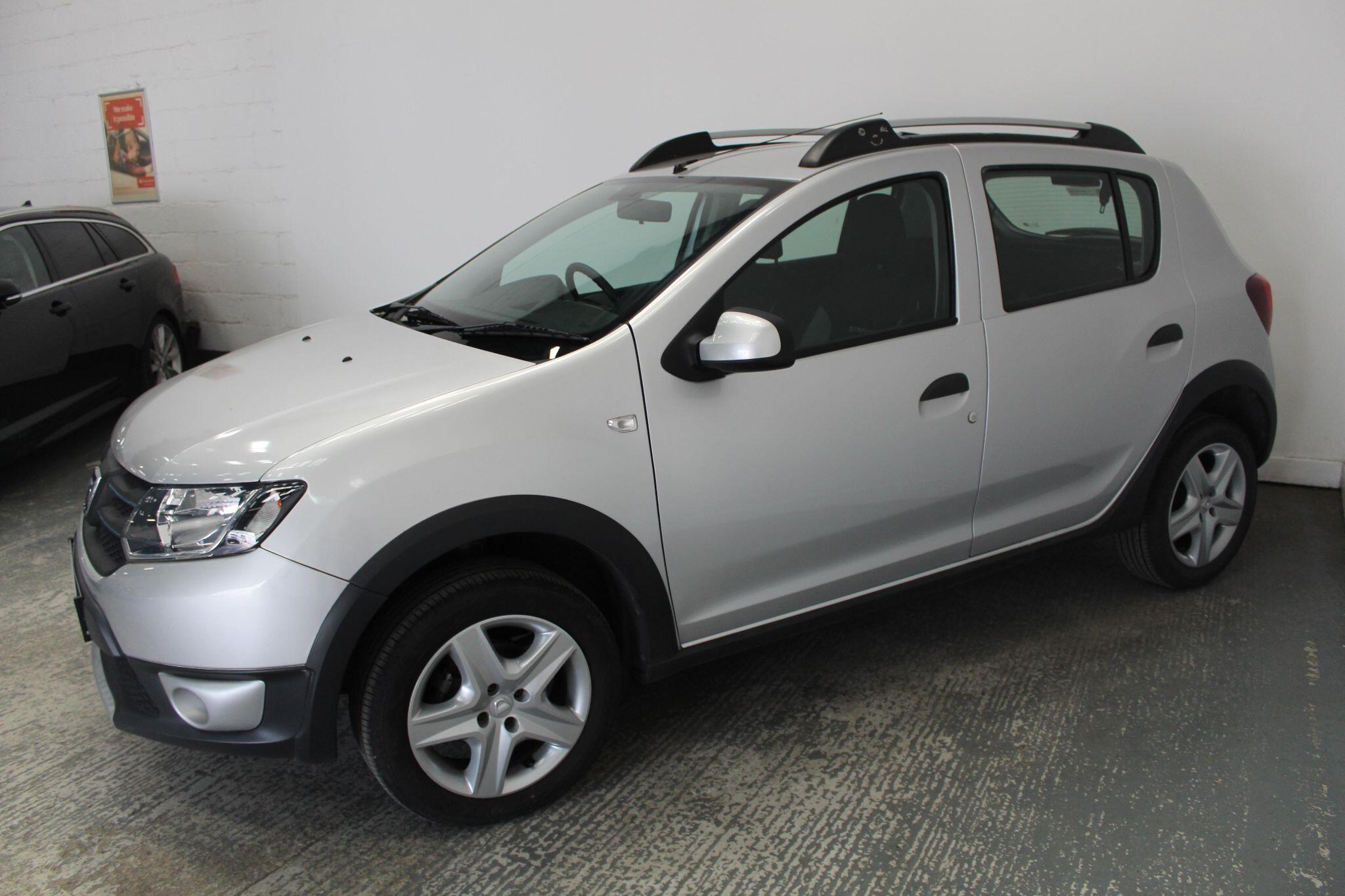 Dacia Sandero view 5