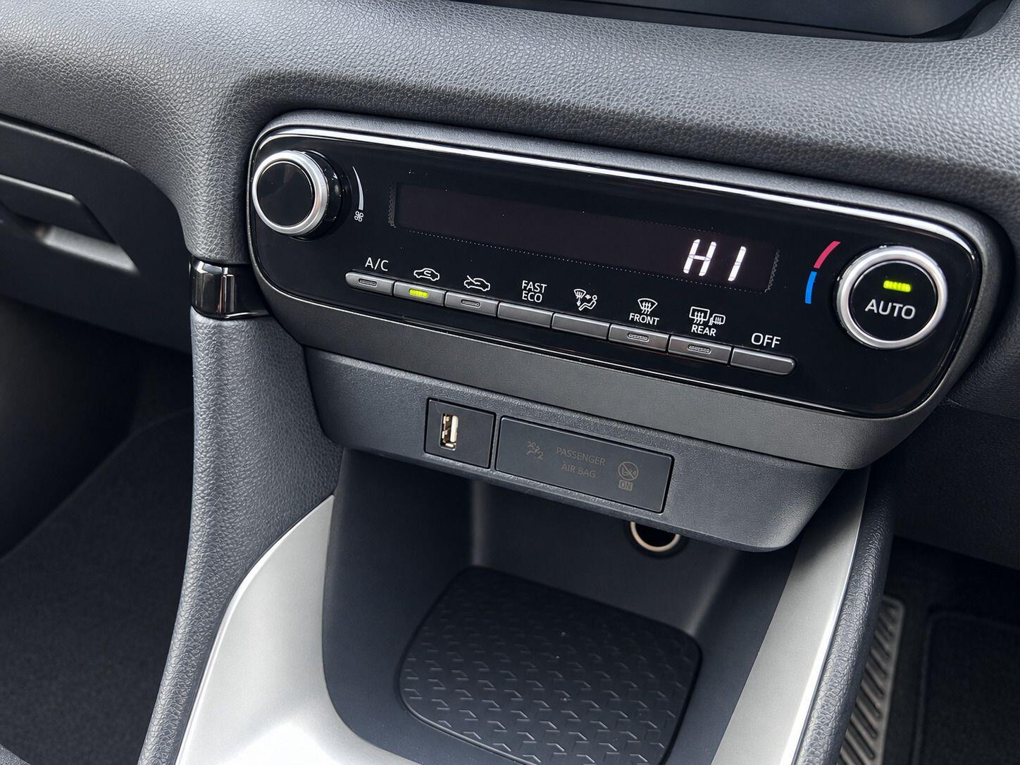 Toyota Yaris view 20