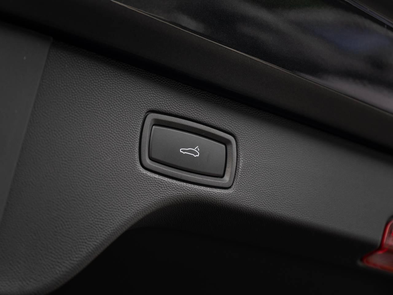 Porsche Macan view 42