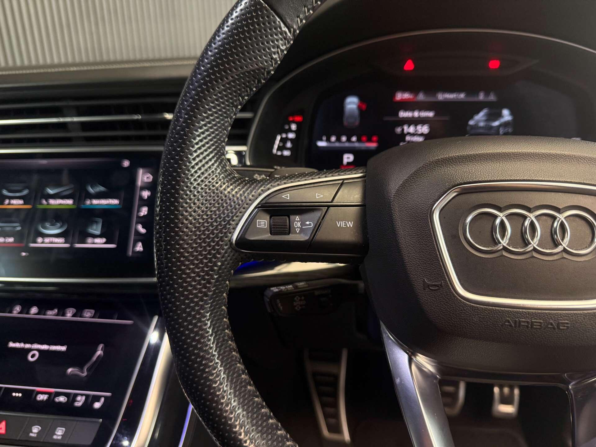 Audi SQ7 view 39