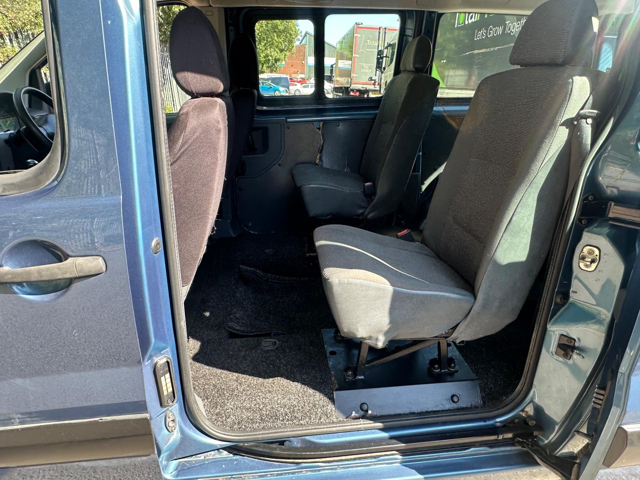 Peugeot Expert Tepee view 12
