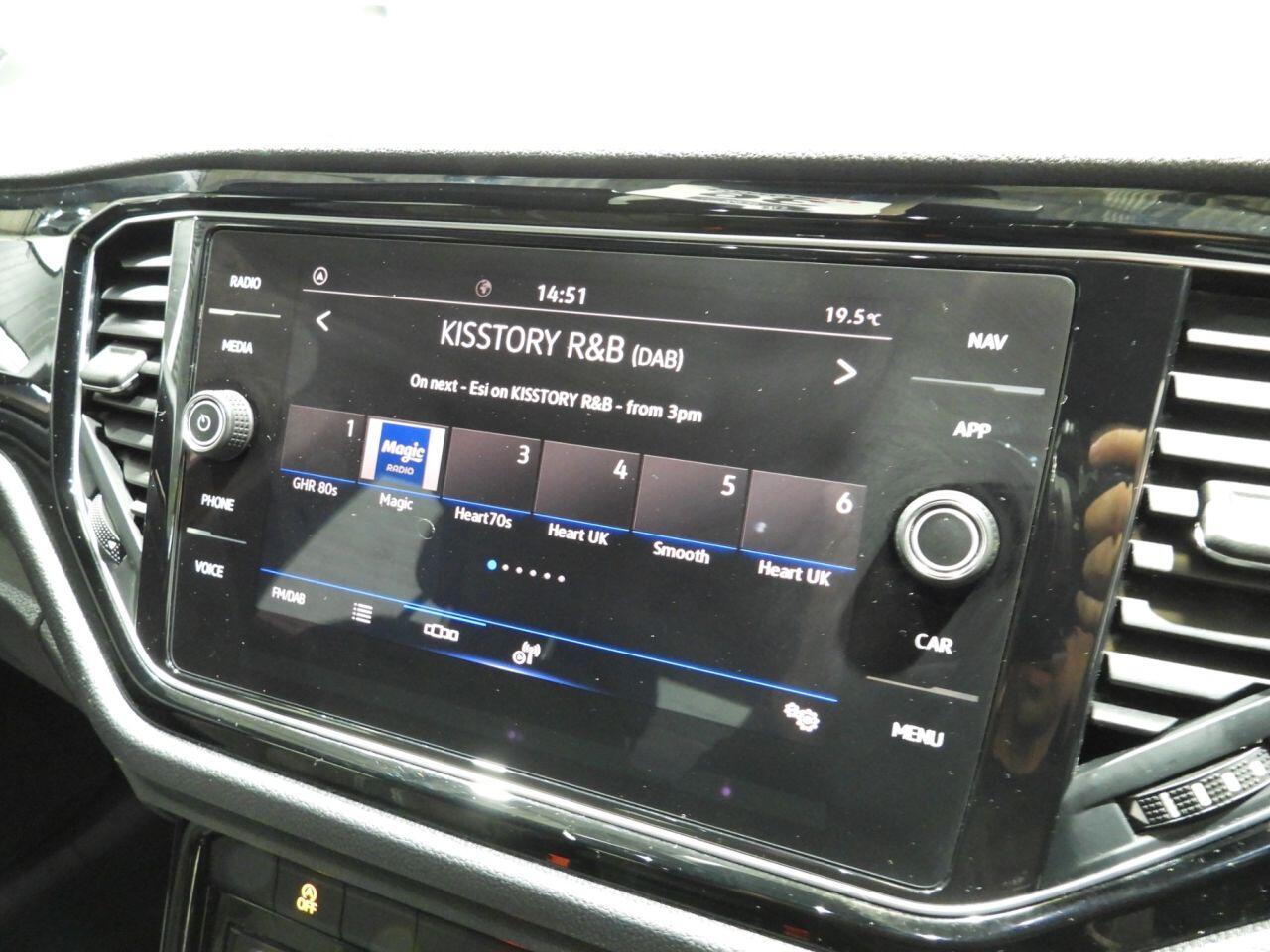 Volkswagen T-Roc view 34