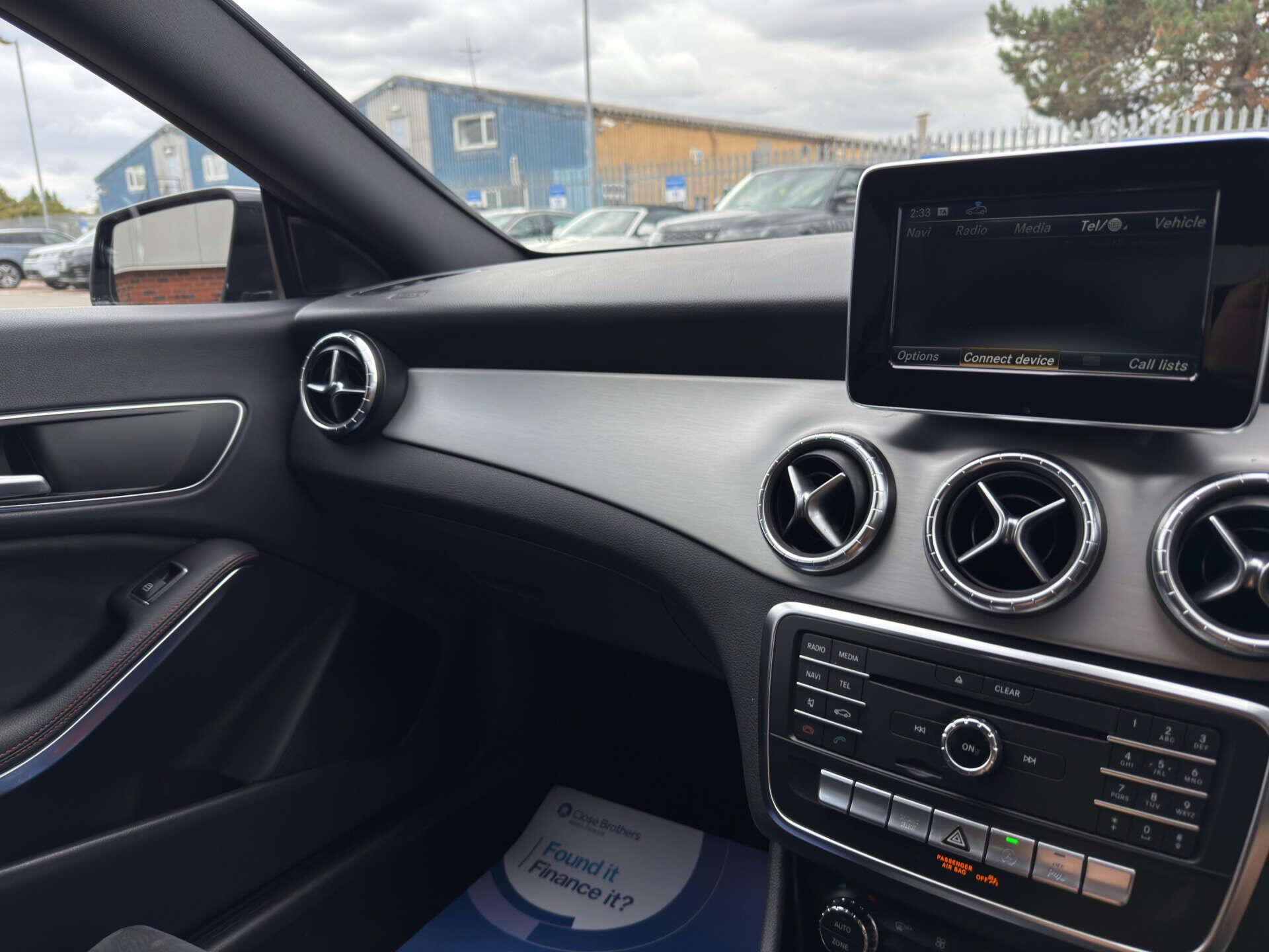 Mercedes-Benz Cla view 62