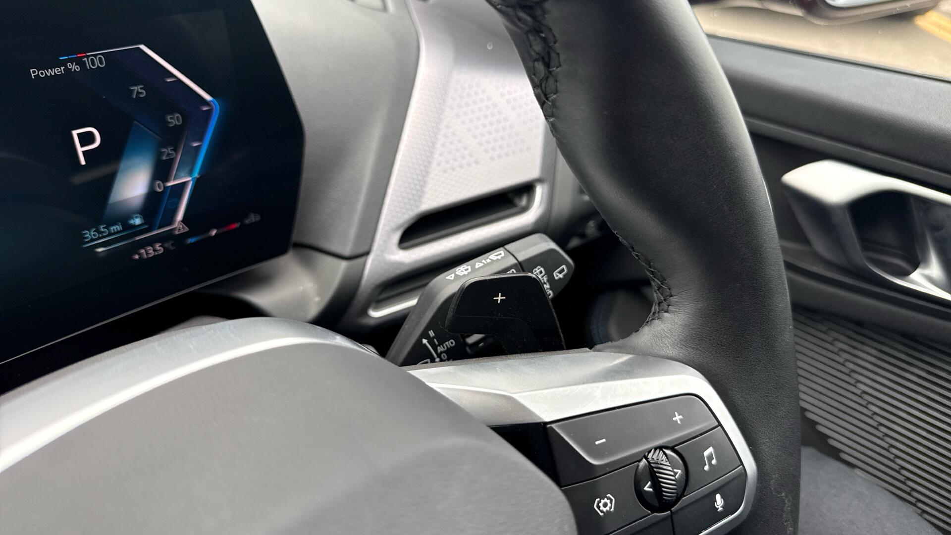 BMW 1 Series view 50