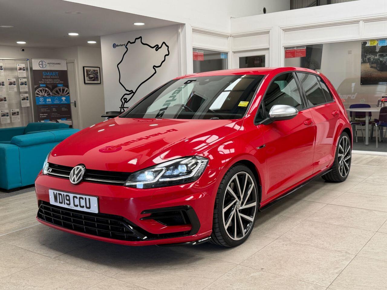 Volkswagen Golf view 3