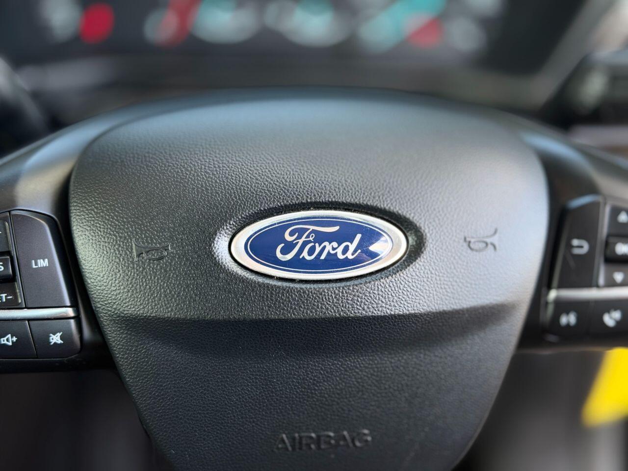 Ford Fiesta view 68