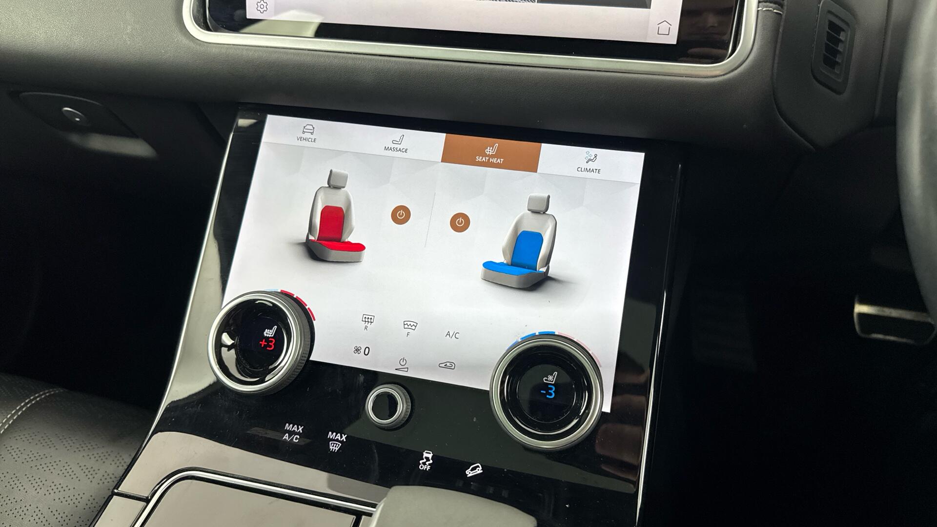 Land Rover Range Rover Velar view 40