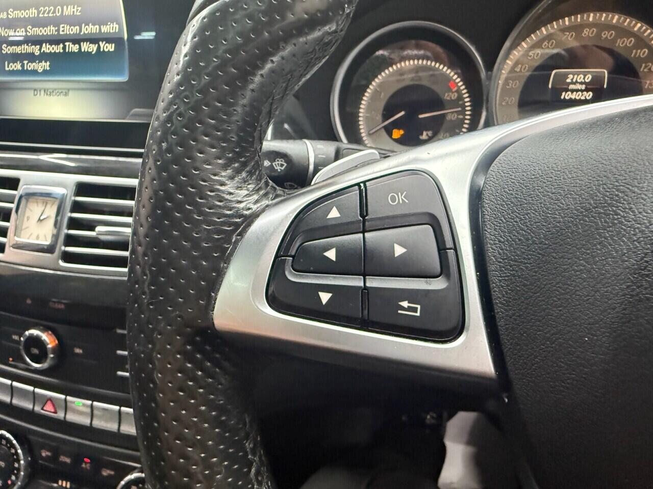 Mercedes-Benz CLS view 14