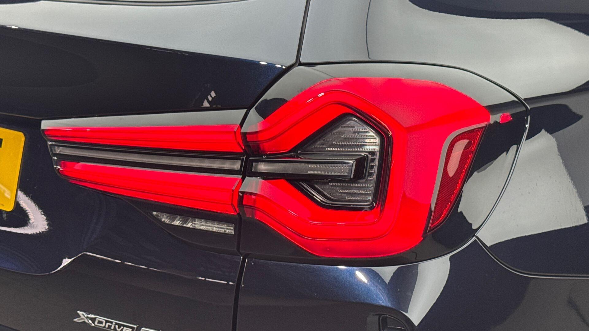 BMW X3 view 22