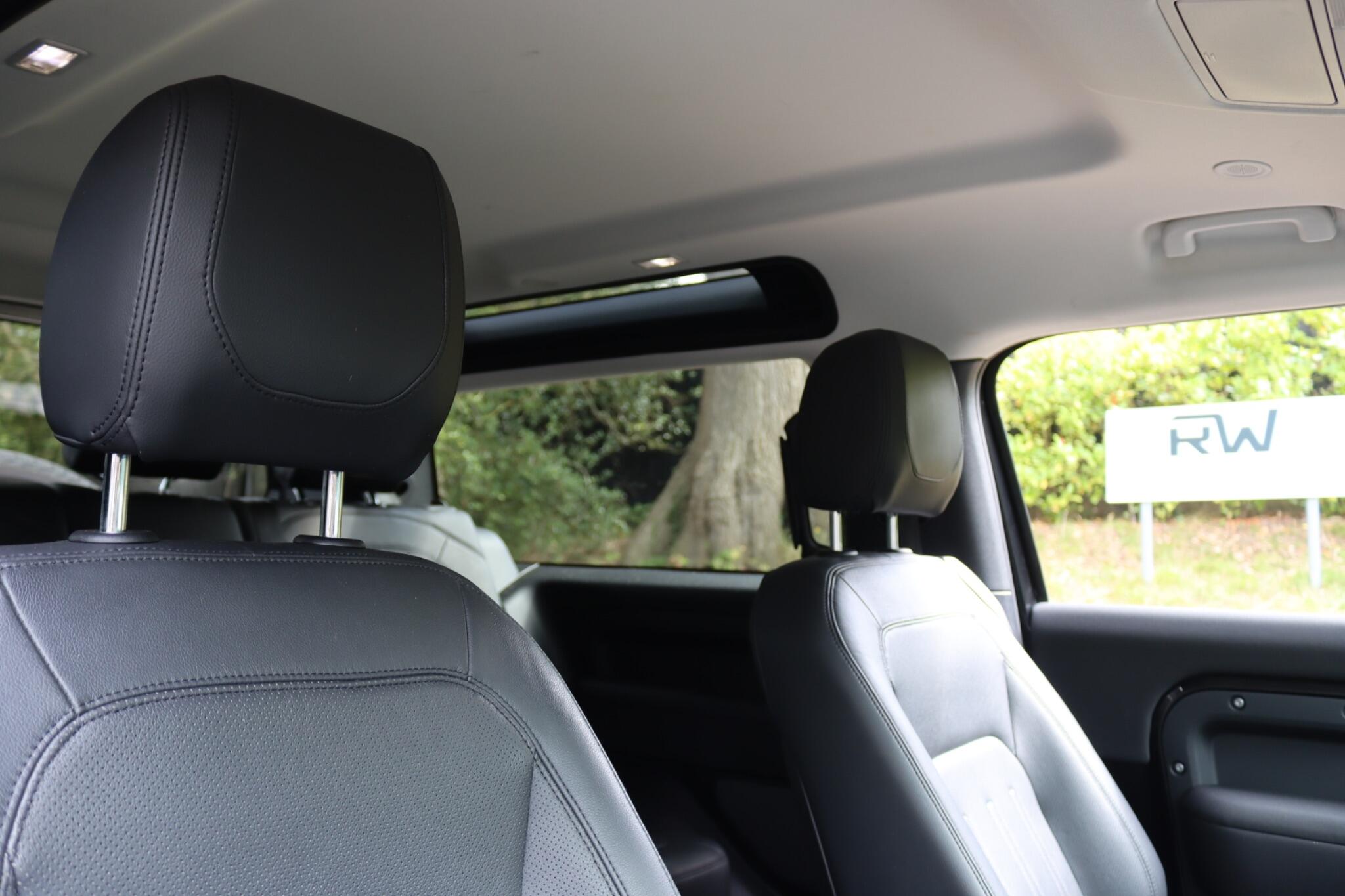 Land Rover Defender view 9