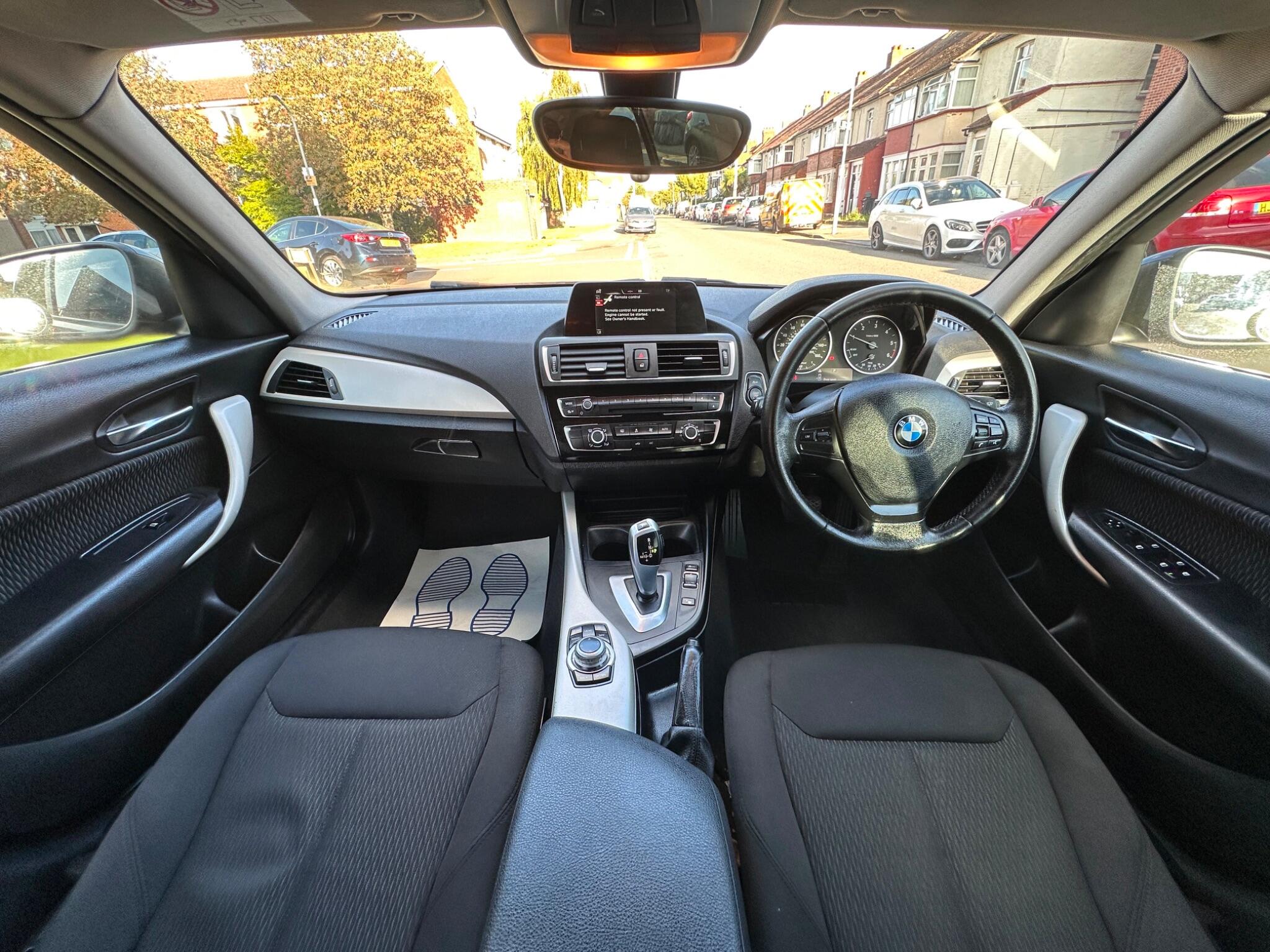 BMW 1 Series view 9