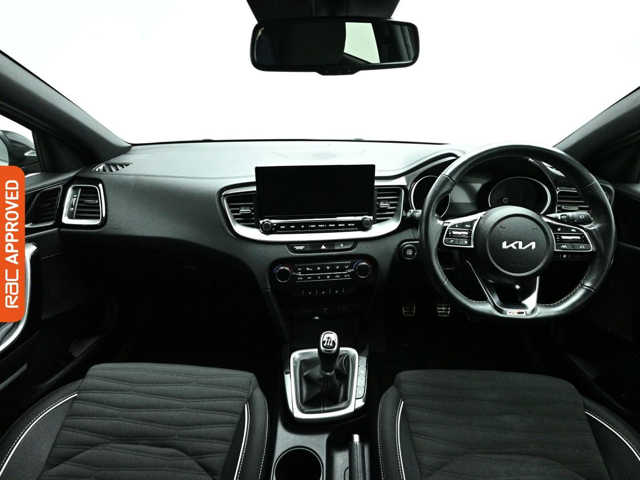 Kia Ceed view 2