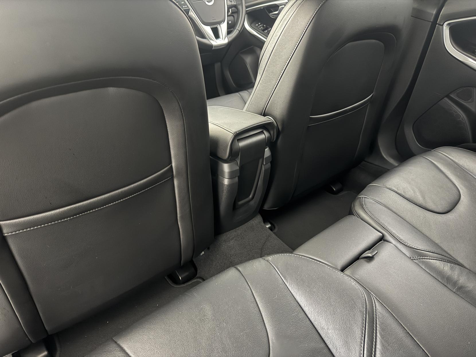 Volvo V40 view 53